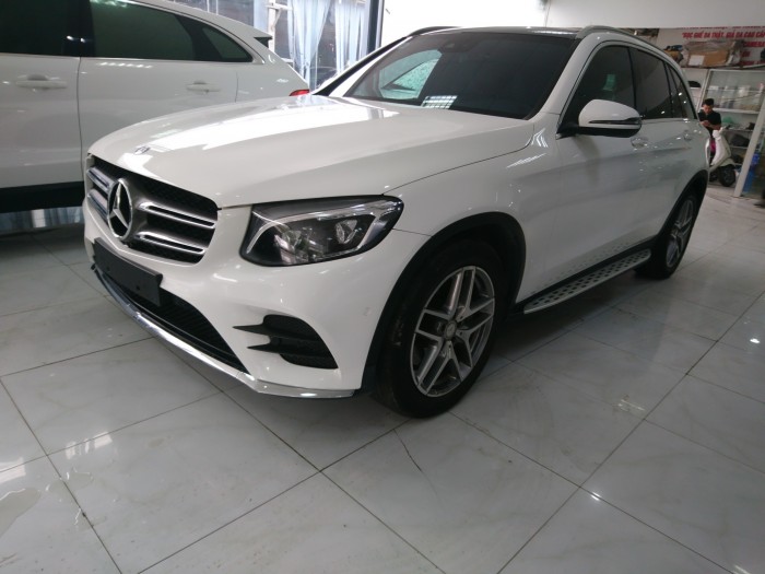 Mercedes GLC300 4Matic 2016 màu trắng