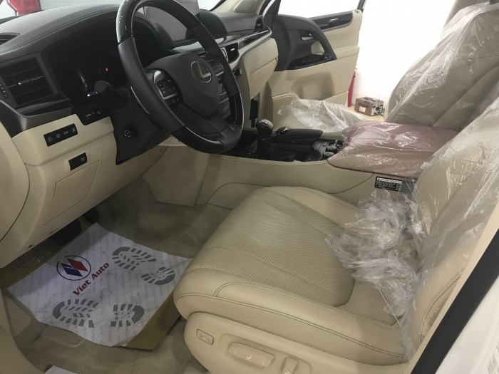 Bán Lexus LX570 Super Sport,màu trắng ,nội thất kem,xe giao ngay