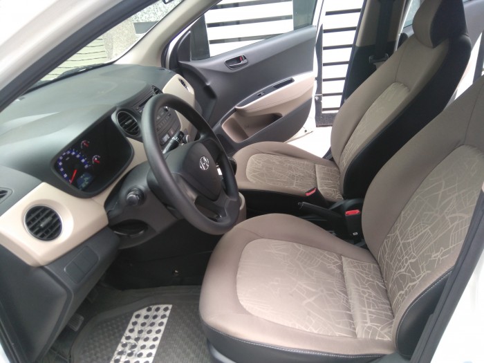 Bán xe Hyundai I10 sedan 2016 số sàn màu trắng nhập Ấn Độ
