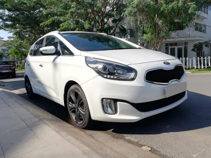 Bán nhanh Rondo 2016 tự động máy dầu Trắng cực thể thao