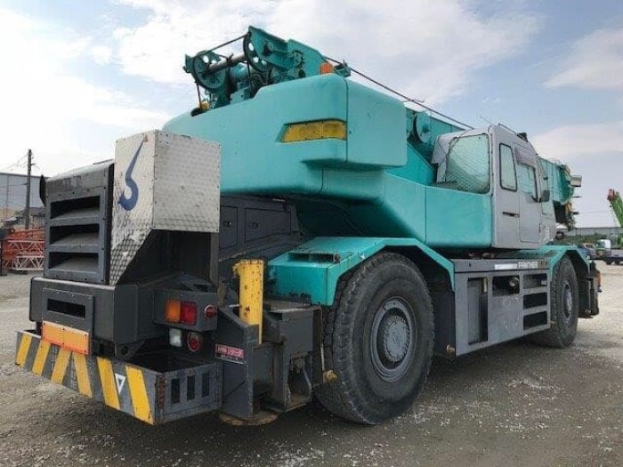 Cho thuê và bán xe cẩu KOBELCO 50T