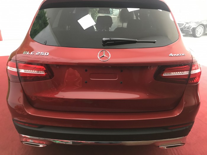 Bán Mercedes GLC250 New 2018-2019, full màu giá tốt giao ngay