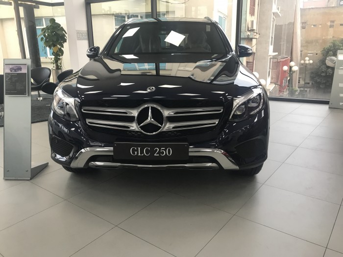 Bán Mercedes GLC250 New 2018-2019, full màu, giá tốt giao ngay ưu đãi hấp dẫn