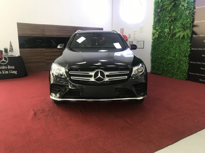 Bán Mercedes GLC300 New 2019, full màu, giá tốt giao ngay ưu đãi hấp dẫn