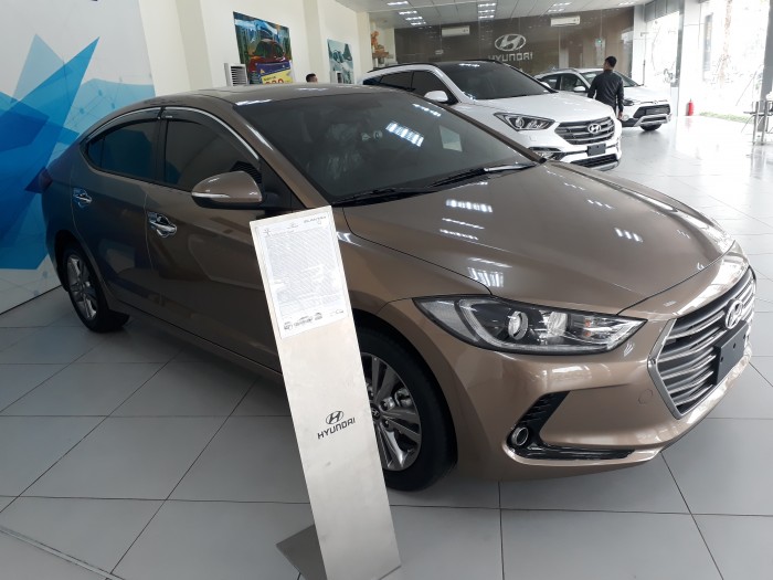 Hyundai Elantra 1.6 AT đầy đủ các màu, hỗ trợ trả góp tối ưu, quà tặng hấp dẫn