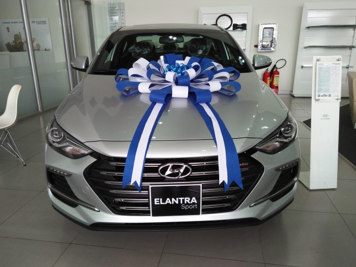 Hyundai Elantra chỉ 2 ngày KM giá GỐC