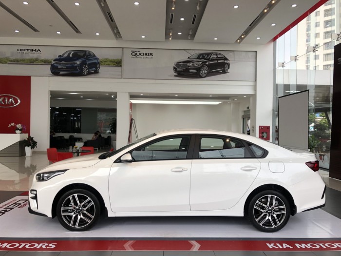 Kia Cerato 2019 At- Giá chỉ từ 589tr- Giao xe ngay- Trả góp 80%