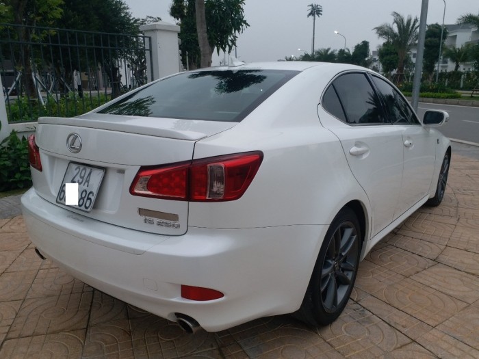 Lexus IS250 Fsport màu trắng Model 2011 đăng ký lần đầu 2012 Biển Hà Nội