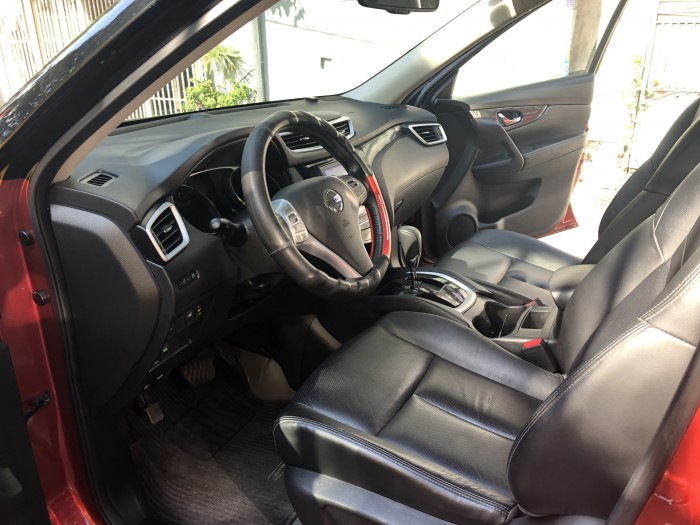 Bán Nissan Xtrail 7chỗ tự động 2018 bản full đẹp màu đỏ đô đặc biệt.