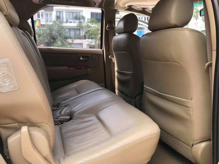 Bán Fortuner Sportivo TRD 2011 Trắng xe đẹp long lanh