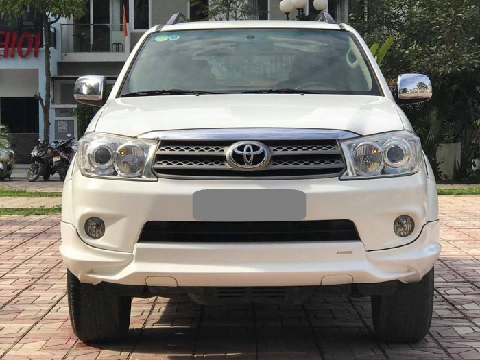 Bán Fortuner Sportivo TRD 2011 Trắng xe đẹp long lanh