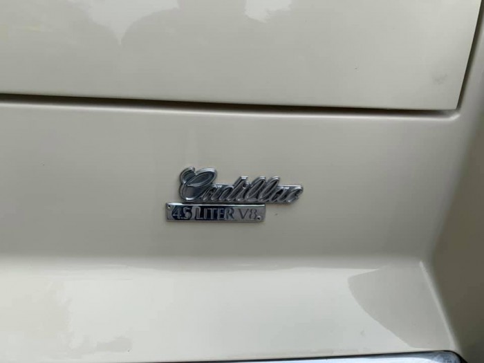 Cadillac Coupe Deville sản xuất năm 1989.dky lần đầu năm 1999 nhập khẩu Mỹ