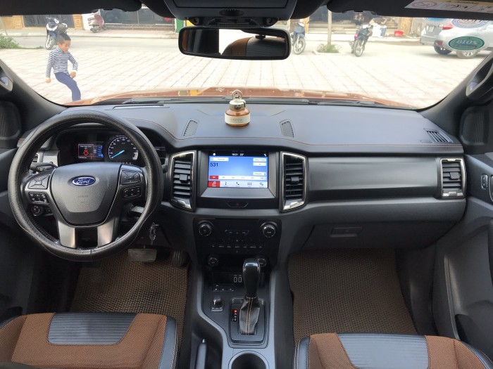 Ford Ranger Wildtrack 3.2 sản xuất 2016, xe đi 32.000KM