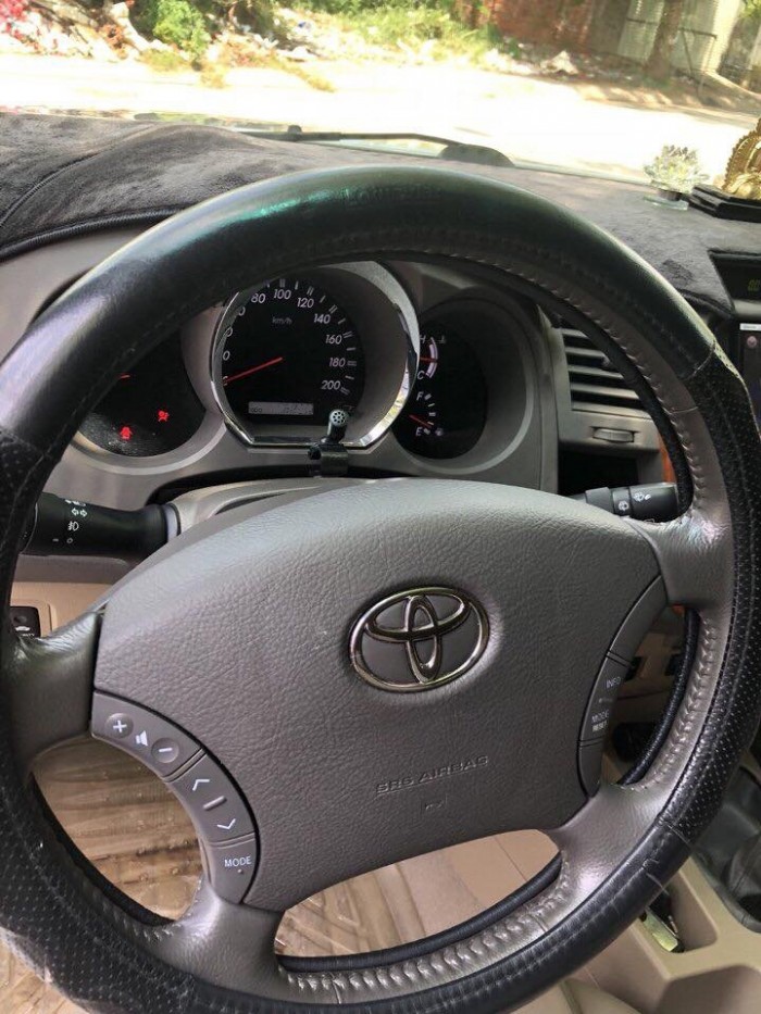 Bán xe Fortuner 2010 AT máy xăng 2cầu màu bạc