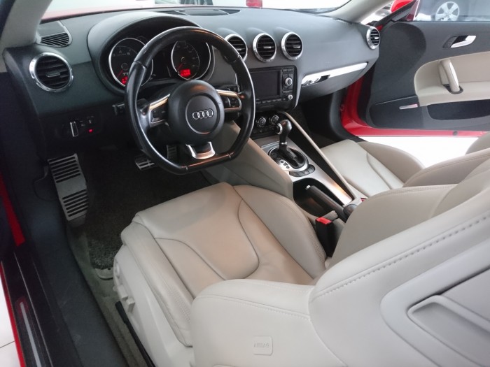 Bán Audi TT sản xuất 2008 màu đỏ
