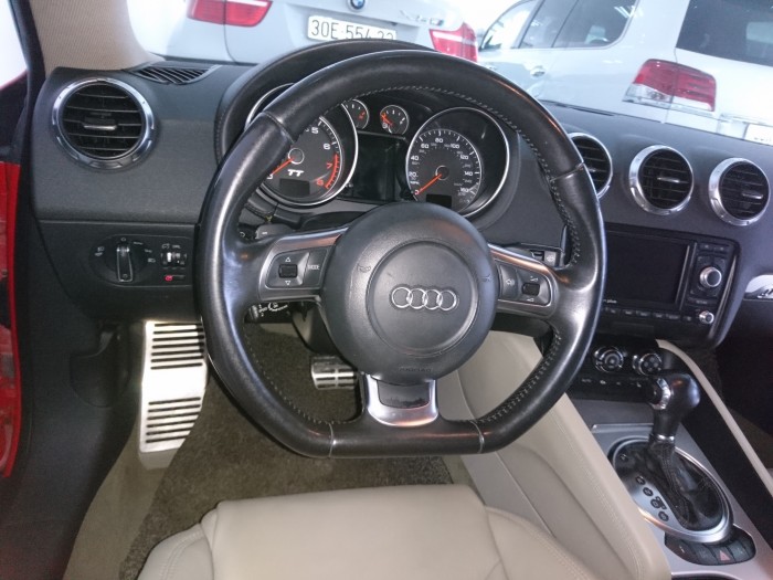 Bán Audi TT sản xuất 2008 màu đỏ
