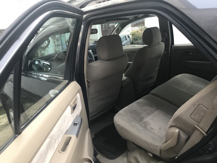 Bán em Fortuner G 2010 dầu số sàn xám chì zin một chủ.