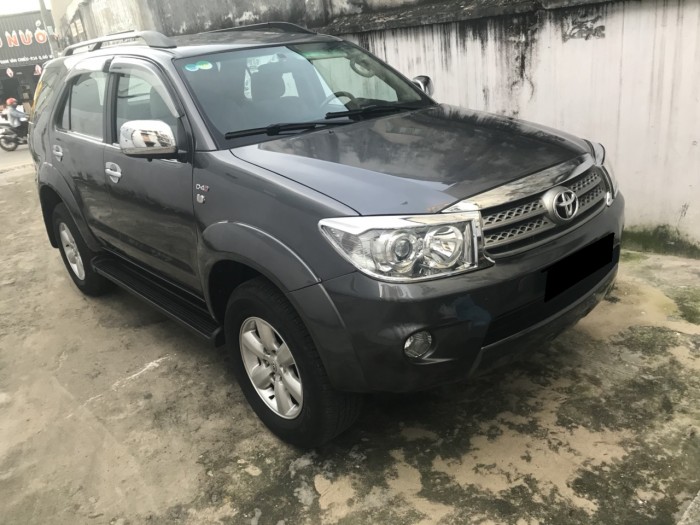 Bán em Fortuner G 2010 dầu số sàn xám chì zin một chủ.
