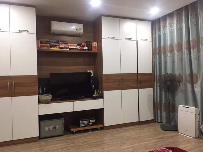 Nhà ngõ ô tô , thang máy, Phố Hoàng Văn Thái 60m2, 7 tầng