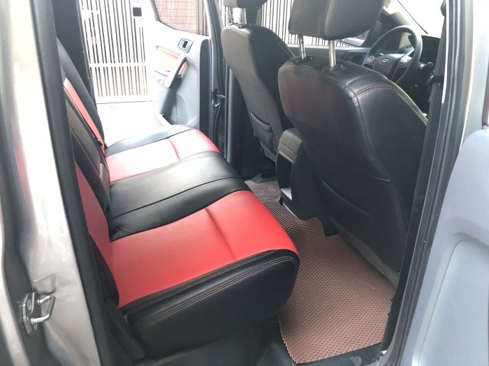 Bán Ford Ranger 2017 xám số sàn Xe đẹp như mới, không một lỗi nhỏ.