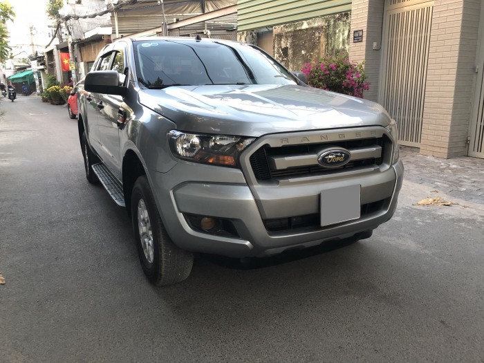 Bán Ford Ranger 2017 xám số sàn Xe đẹp như mới, không một lỗi nhỏ.