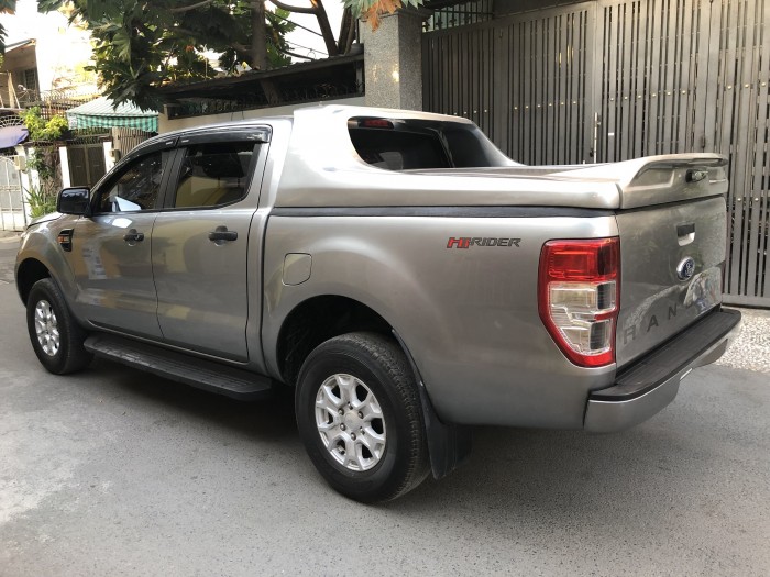 Bán Ford Ranger 2017 xám số sàn Xe đẹp như mới, không một lỗi nhỏ.