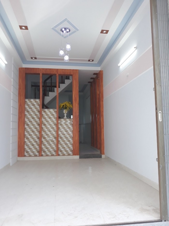 Cần bán nhà 2,5 mê hẻm rộng Tây Sơn, 82m2