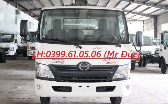 Xe tải Hino XZU720L 3.8 tấn thùng mui bạt