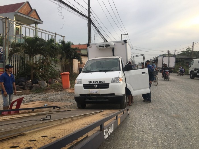 Suzuki Pro Thùng Đông Lạnh