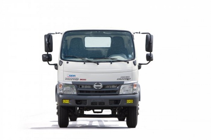 Xe tải Hino XZU720L 3.8 tấn thùng mui bạt