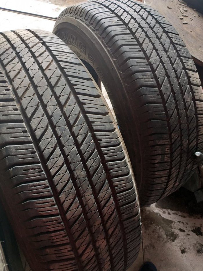 Lốp bridgestone 265/65r17 mới 95%, date 2017