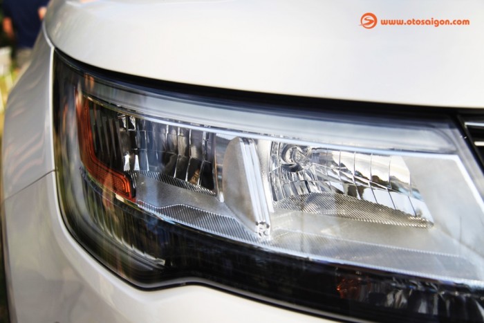 Ford Expolder đẳng cấp, KM cực lớn, xe giao ngay cho khách !
