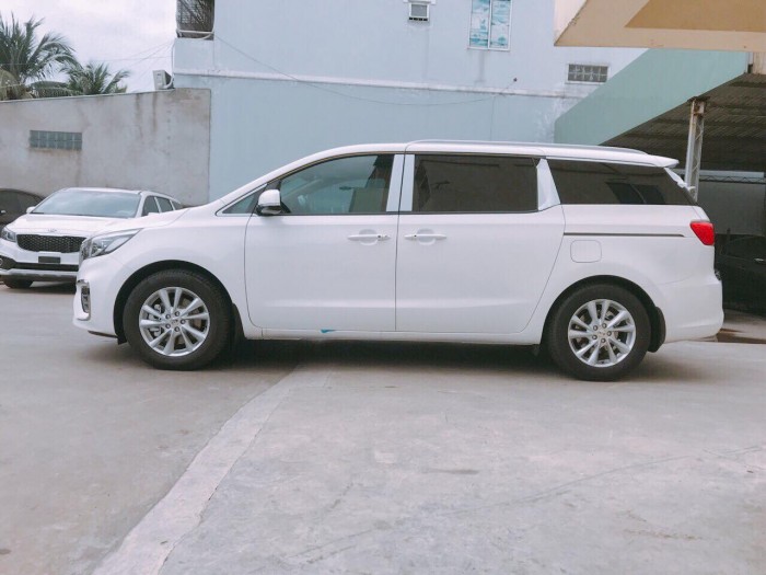 Kia Sedona phiên bản 2019, xe gia đình 7 chỗ bán chạy nhất Việt nam