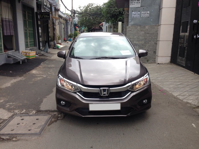 Cần bán xe Honda City 2017 đk 2018 số tự động phom mới