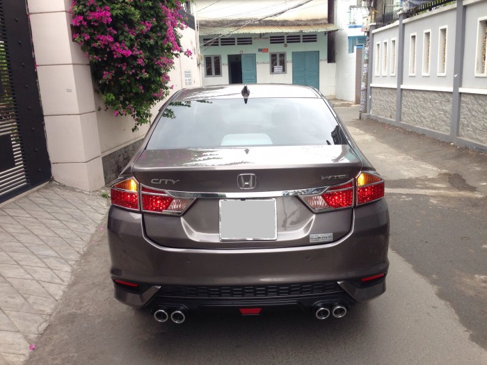 Cần bán xe Honda City 2017 đk 2018 số tự động phom mới