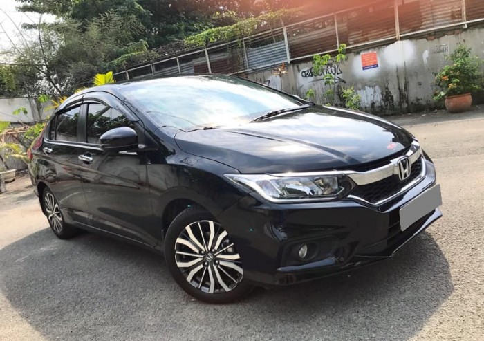 Báp gấp Honda City 2017 đk 2018 tự động đen mới tinh