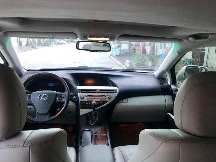 Cần bán Lexus Rx450h 2009 màu bạc fom mới