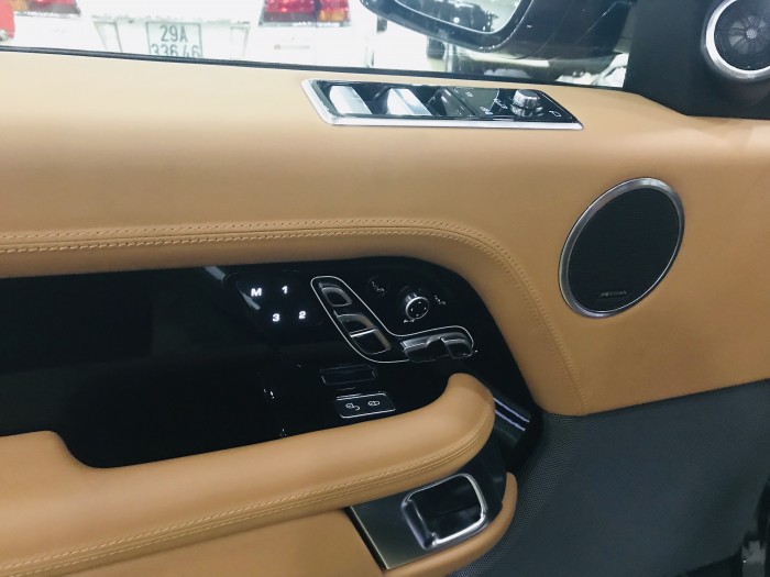 LandRover Range Rover Autobiography LWB 2.0 P400e nhập khẩu nguyên chiếc ,mới 100%,xe giao ngay