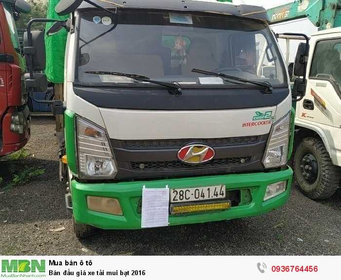 Bán đấu giá xe tải mui bạt 2016