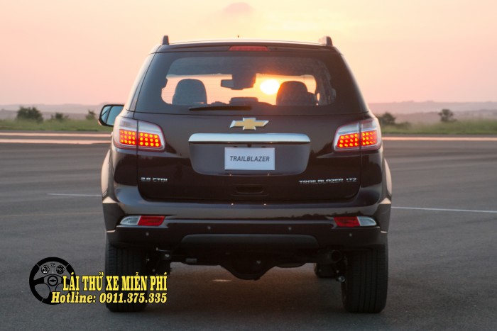 Chevrolet Trailblazer Khuyến mãi lớn, tặng kèm gói PHỤ KIỆN hấp dẫn