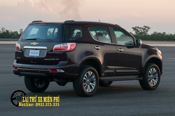Chevrolet Trailblazer Khuyến mãi lớn, tặng kèm gói PHỤ KIỆN hấp dẫn