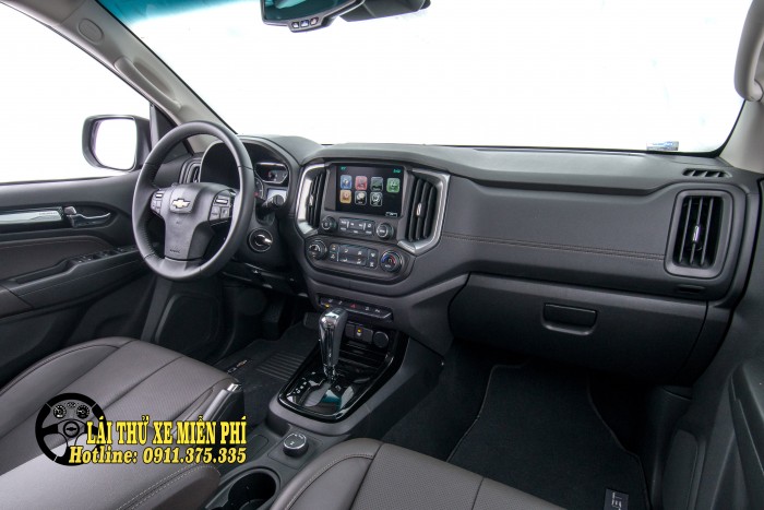 Chevrolet Trailblazer Khuyến mãi lớn, tặng kèm gói PHỤ KIỆN hấp dẫn