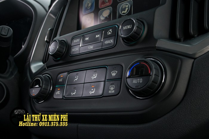 Chevrolet Trailblazer Khuyến mãi lớn, tặng kèm gói PHỤ KIỆN hấp dẫn