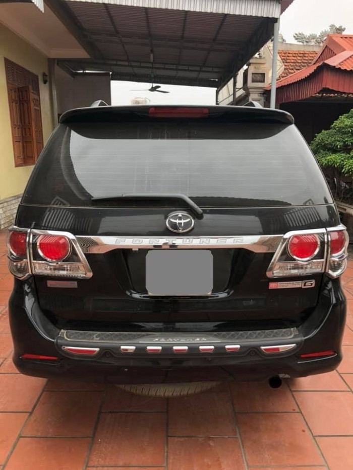Bán Fortuner dầu 2016 đk 2017 màu đen tuyệt đẹp luôn nha