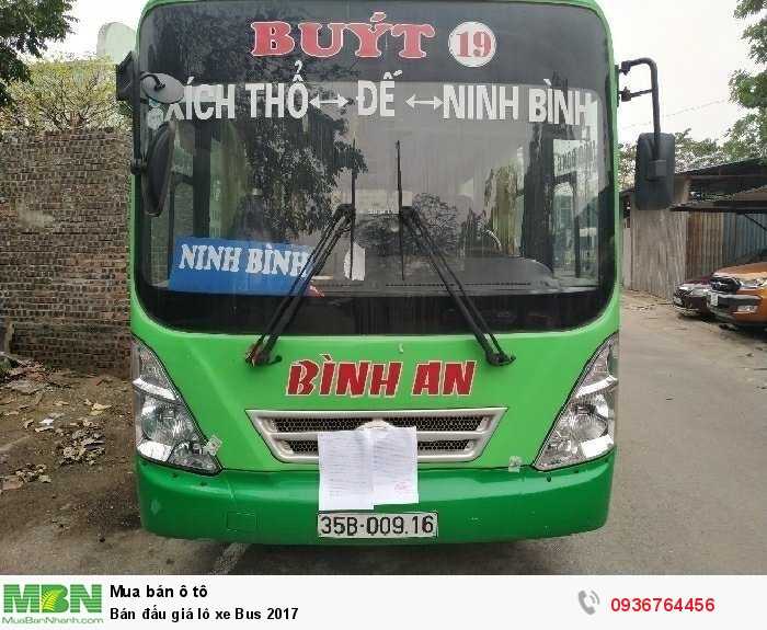 Bán đấu giá lô xe Bus 2017