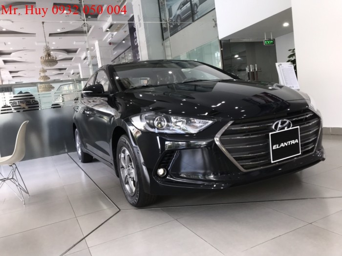 Hyundai Elantra 1.6MT giao ngay chỉ với 190 triệu
