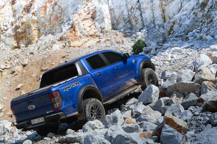Ford RAPTOR , đỉnh cao bán tải, chiếc bán tải mạnh mẹ nhất VN