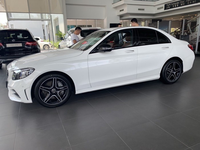 Mercedes C300 AMG - 2019