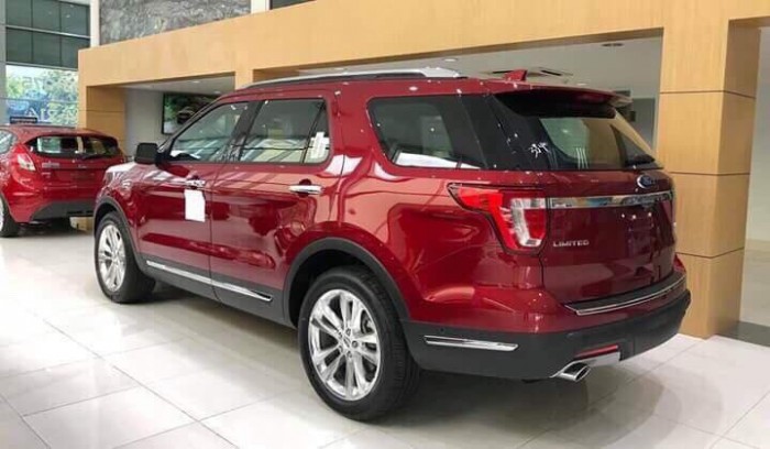 Giá xe Ford Explorer 2019, KM cực lớn quà tặng cực nhiều!