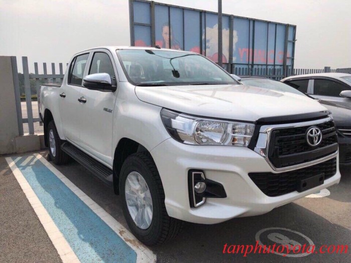 Xe Toyota Hilux Khuyến Mãi Sốc, Xe Có Sẵn, Cần gì đợi???